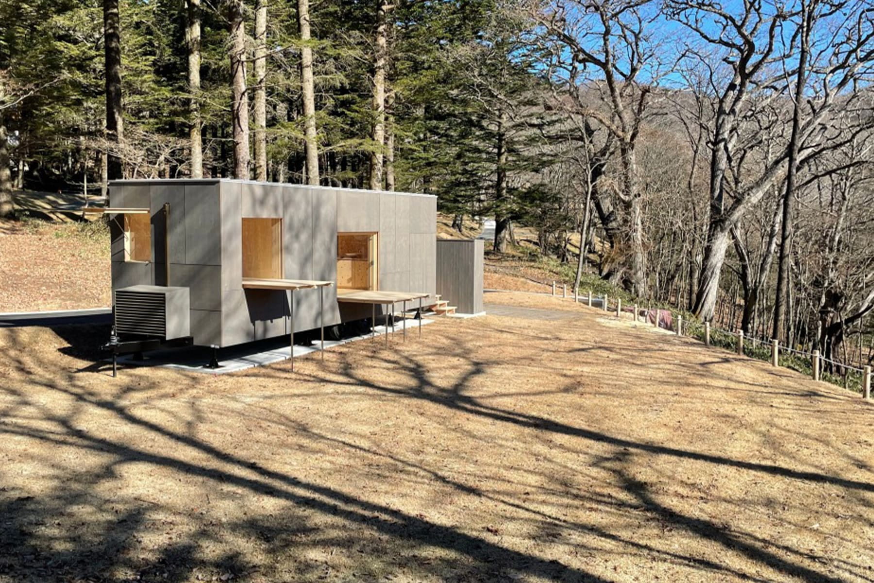 モバイルハウス「住箱-JYUBAKO-」