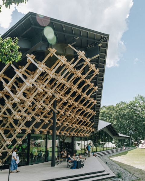 Snow Peak LAND STATION HAKUBA