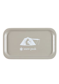 2017年6月3日、Snow Peak× MEDICOM TOY コラボレーションモデルを発売
