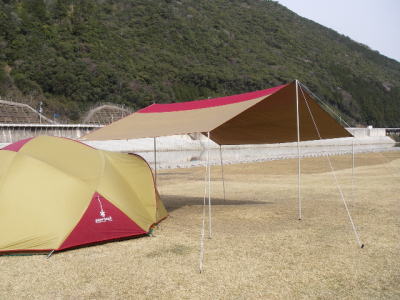 Snow Peak Club タープを一人で張る方法